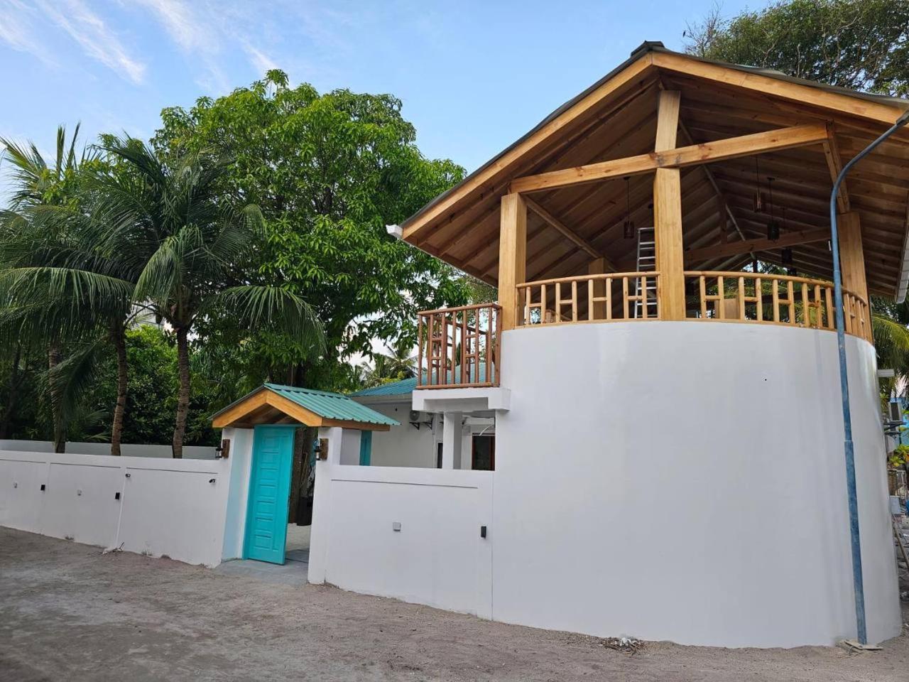 Aqua Heaven Inn Mathiveri Luaran gambar