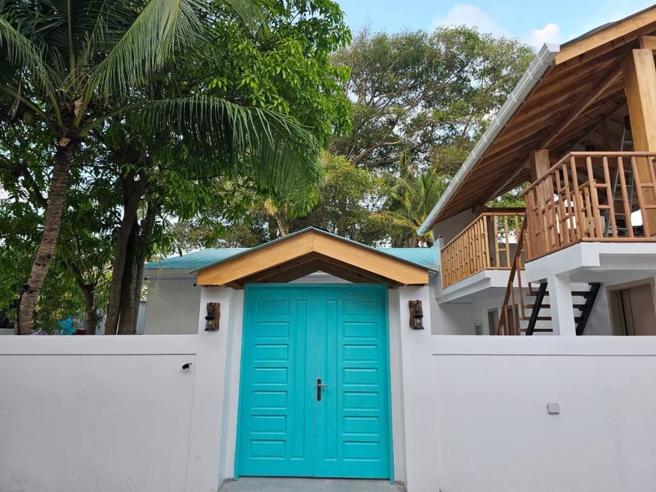 Aqua Heaven Inn Mathiveri Luaran gambar