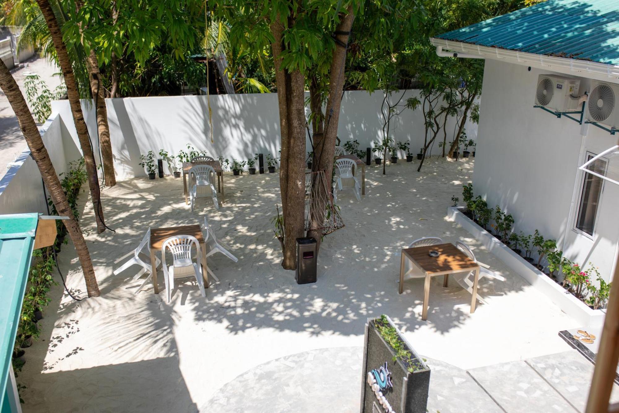 Aqua Heaven Inn Mathiveri Luaran gambar